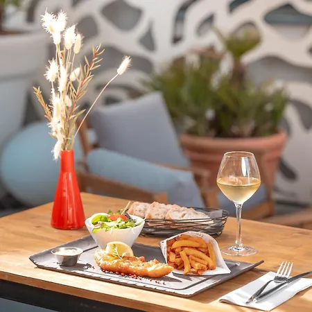 Hotel Toulouse Airport By Ihg 4*
