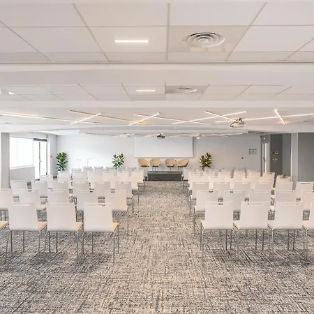 Hotel Toulouse Airport By Ihg Blagnac