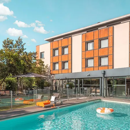 Toulouse Airport By Ihg