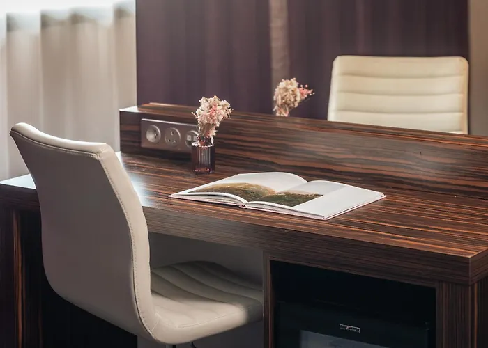 Toulouse Airport By Ihg 4* בלנאק