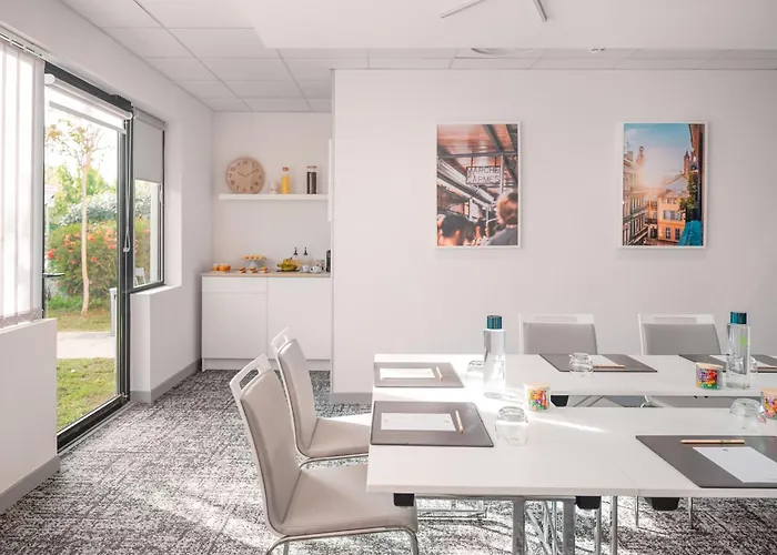 Toulouse Airport By Ihg מלון 4*