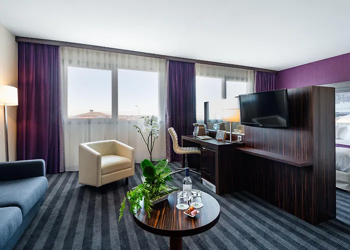 Toulouse Airport By Ihg מלון 4*