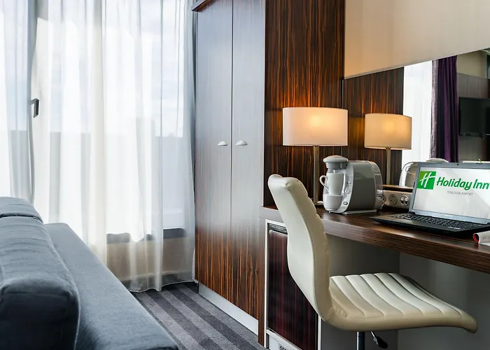 Hotel Toulouse Airport By Ihg 4*